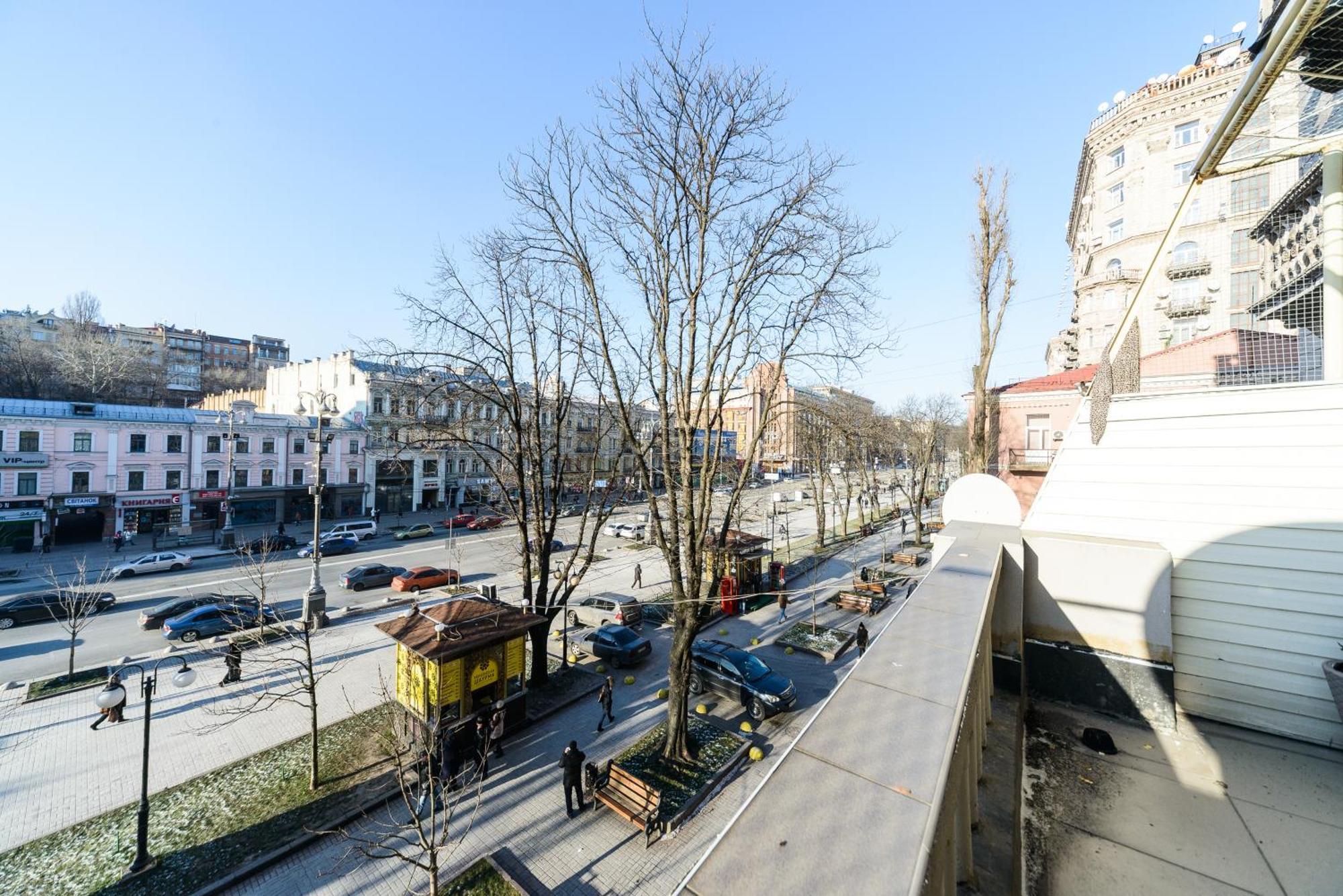 Квартира с террасой, Крещатик 29, Бессарабка Киев Екстериор снимка